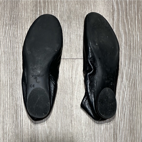 Vionic Alexa Flat - Picture 14 of 14